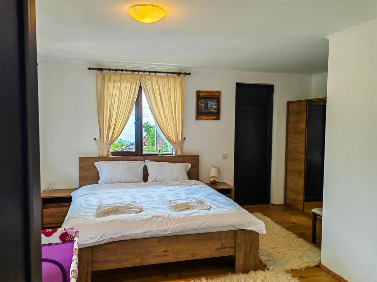 Rimovata Kashta Guest House Lesten Kültér fotó