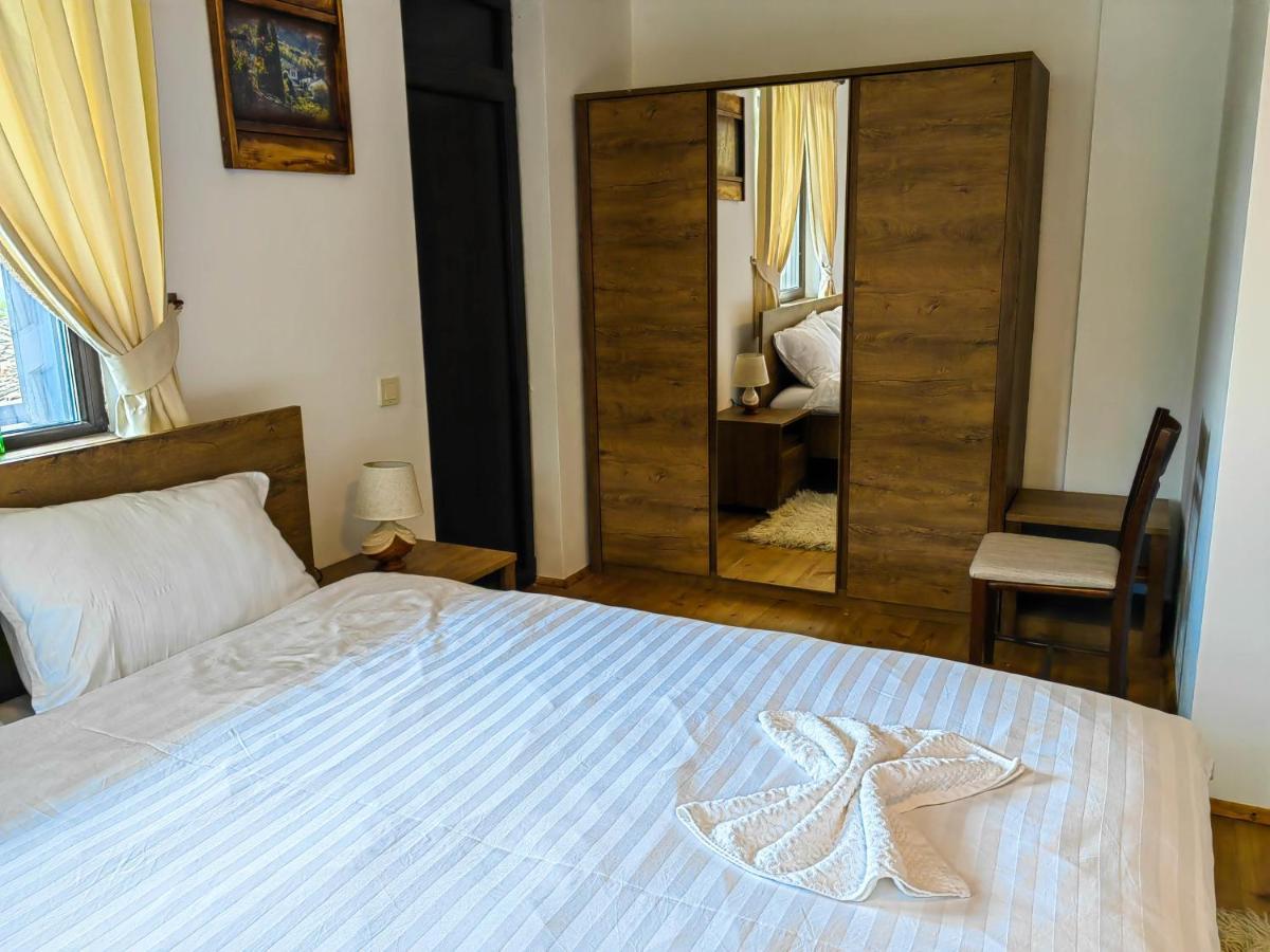 Rimovata Kashta Guest House Lesten Kültér fotó