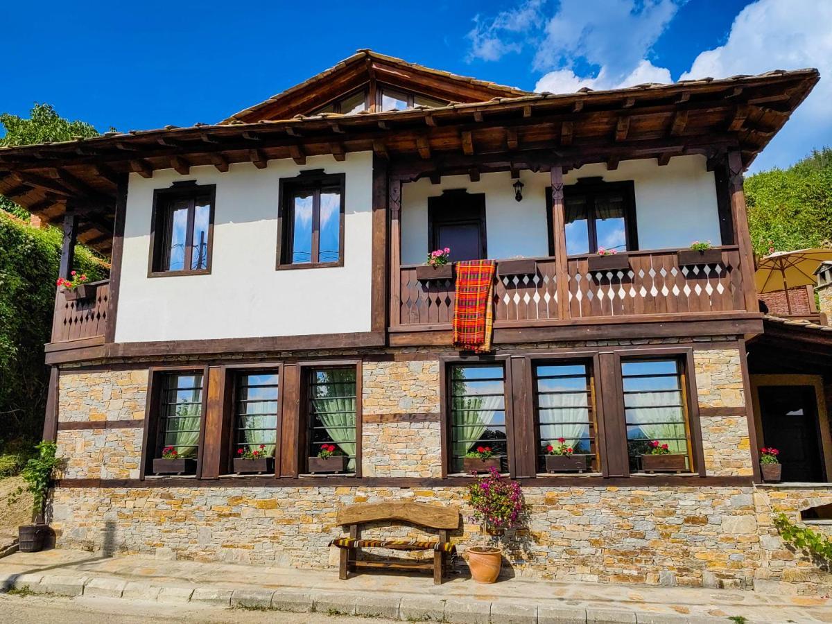 Rimovata Kashta Guest House Lesten Kültér fotó
